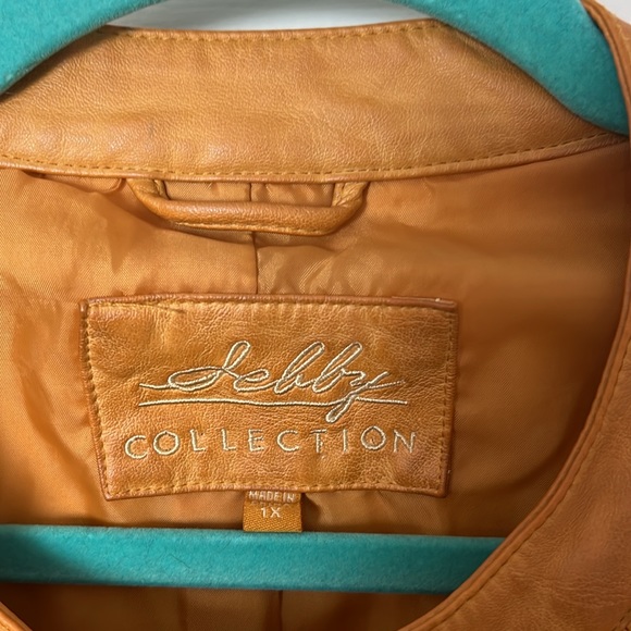 Sebby faux leather jacket. 1X. Gently worn, excellent condition . Amber color - Picture 3 of 5
